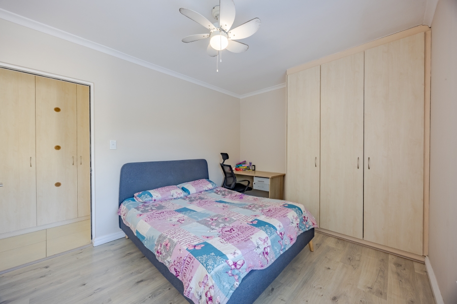 4 Bedroom Property for Sale in Flamingo Vlei Western Cape